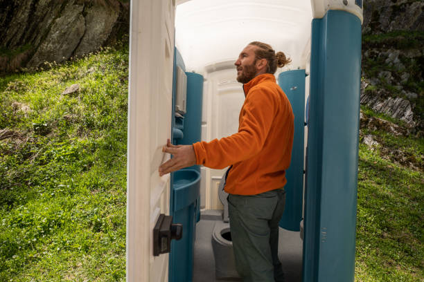 Portable Toilet Options We Offer in Maquoketa, IA