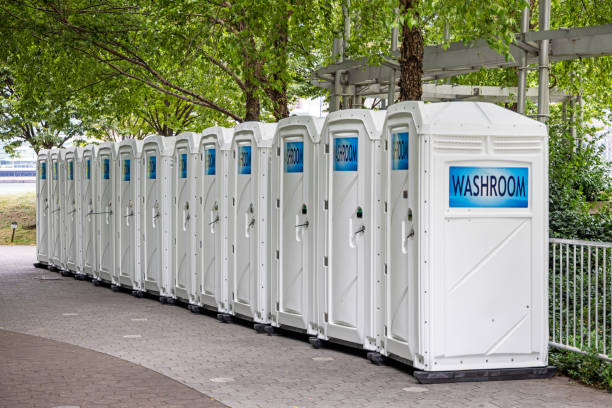 Best Portable restroom trailer rental  in Maquoketa, IA